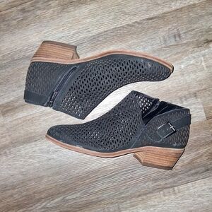 Vince Camuto 'Phandra' Booties